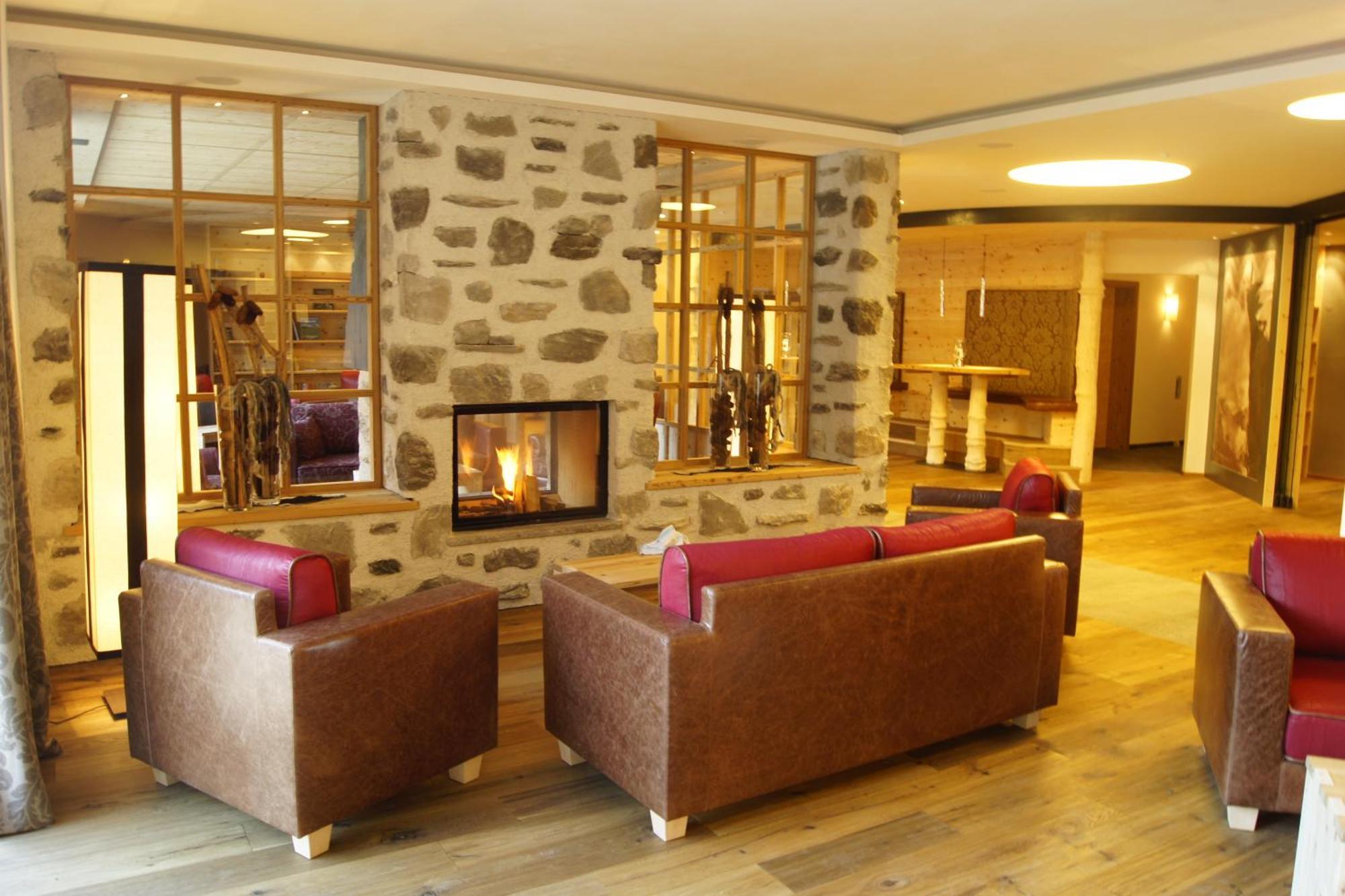Dolomites Living Hotel Tirler Альпе-ди-Сьюзи Экстерьер фото