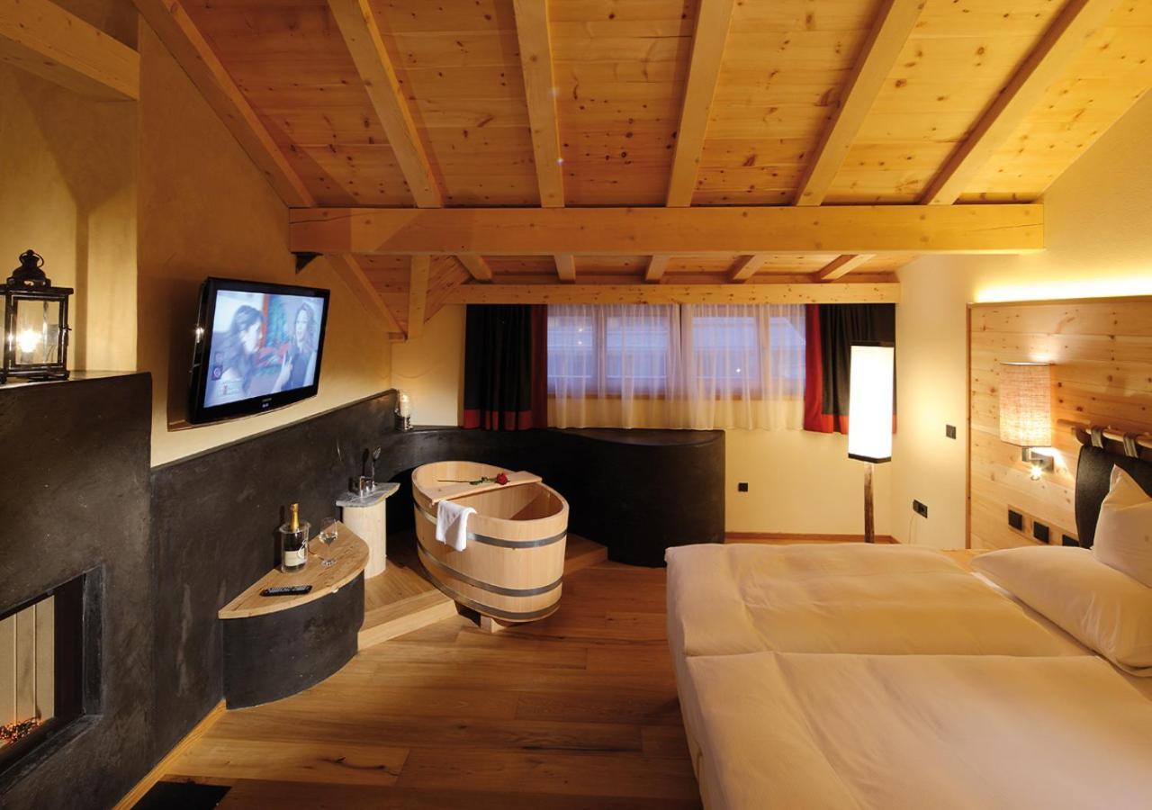 Dolomites Living Hotel Tirler Альпе-ди-Сьюзи Экстерьер фото